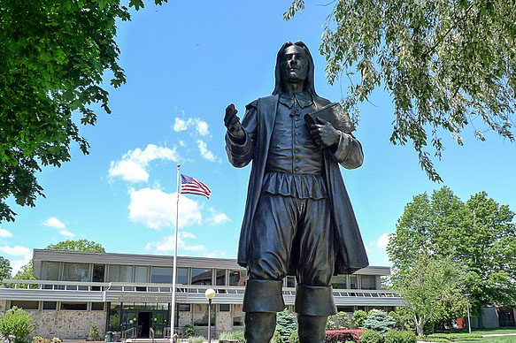 Statue of Roger Williams in Bristol, Rhode Island